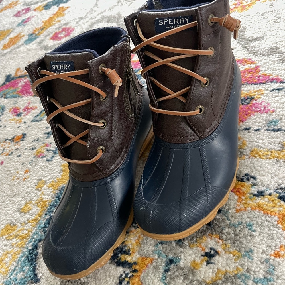 Sperry Dark Brown Navy Leather Waterproof Duck Boots 6.5 Preppy Rain